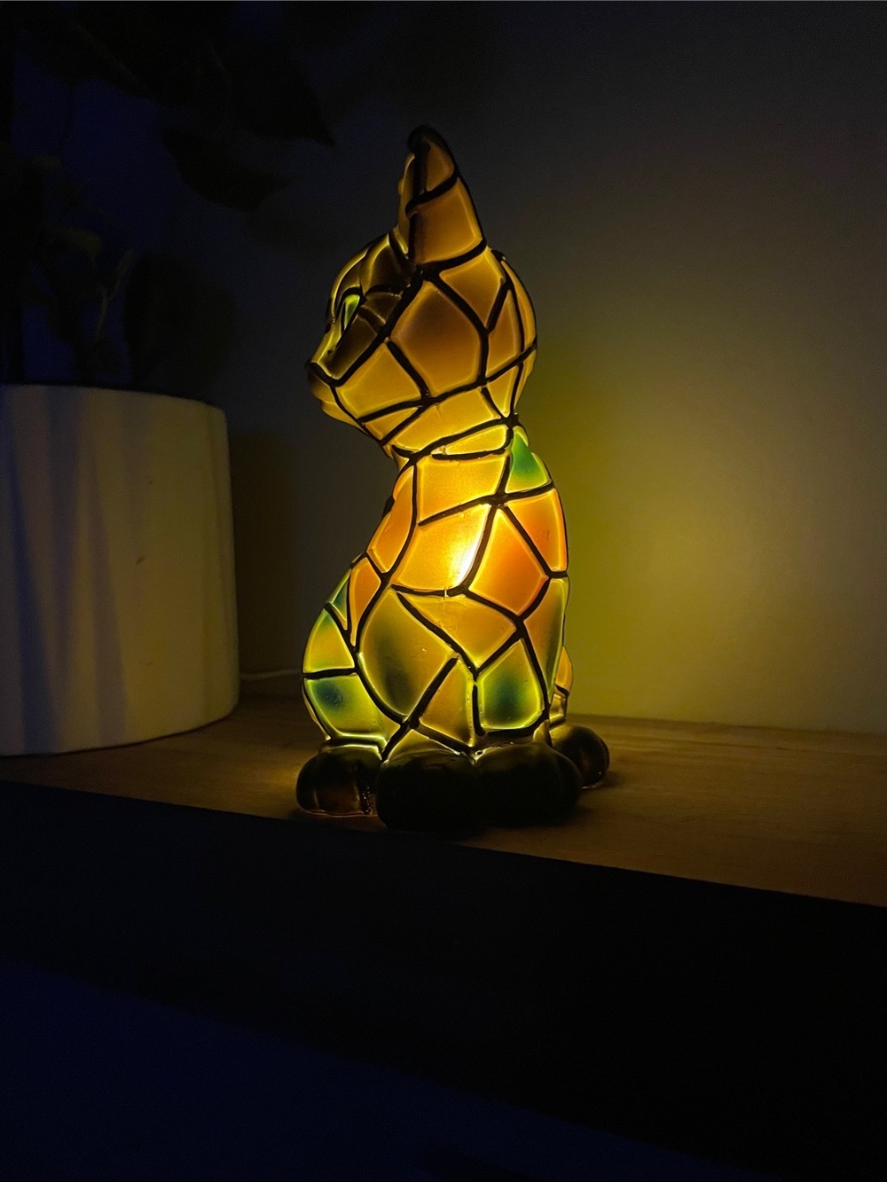 Cat Table Lamp Resin Colorful Stained Glass - Picture 4 of 15